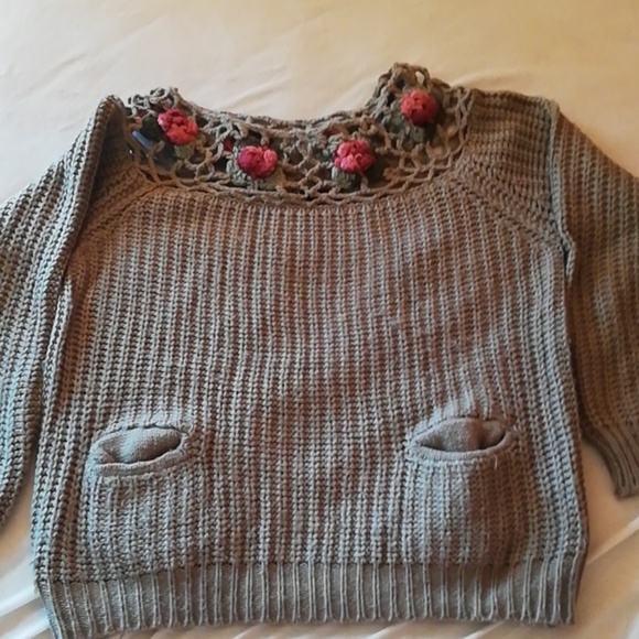 Sweater - Picture 3 of 3